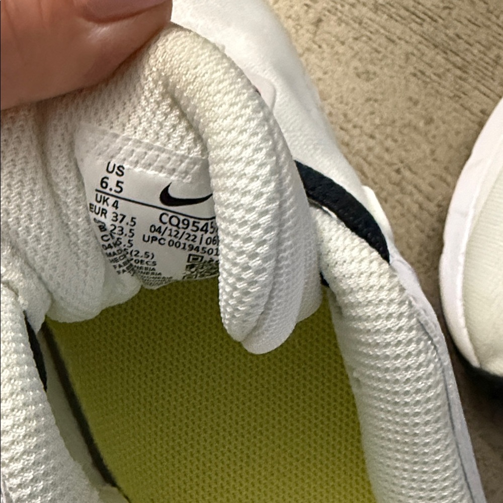 Nike White Sneakers - Picture 6 of 7